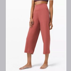 COPY - Align™ Wide Leg Crop 23"